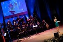 Big band Dobropoljski orkester mladih in pevka Nina Strnad