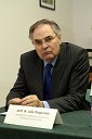 Prof. dr. Jože Glogovšek, predstojnik študijskega programa Finančne storitve ESM

