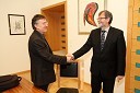 Prof. dr. Danijel Rebolj, novo izvoljeni rektor Univerze v Mariboru in prof. dr. Ivan Rozman, rektor Univerze v Mariboru