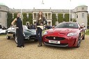 Supermodel Yasmin Le Bon s hčero Amber in Jaguar E-type, ter Jaguar XKR-S