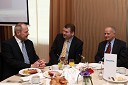 Franc Križanič, minister za finance, Tomaž F. Lovše, direktor Diners Club ter predsednik Ameriške gospodarske zbornice (AmCham) in Joseph A. Mussomeli, veleposlanik Amerike v Sloveniji