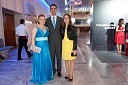 Danilo Tomšič, direktor področja prodaja in marketing v podjetju Mobitel, soproga Andreja Šuštaršič Tomšič in hči Tina
