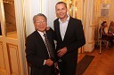 prof. Yoshiyuki Nagatake in Danilo Rošker, direktor SNG Maribor