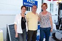 Aleš Janšek, diretor Mr. Pet, soproga Nataša in Nina Bratina, vodja maloprodaje v trgovinah za male živali Mr. Pet