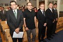 ..., prof. dr. Dean Korošak, Fakulteta za gradbeništvo, prof. dr. Miran Brezočnik, Fakulteta za strojništvo Univerze v Mariboru, prof. dr. Franc Zupančič, Fakulteta za strojništvo Univerze v Mariboru in prof. dr. Srečko Glodež, Fakulteta za strojništvo Univerze v Mariboru