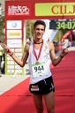 Vid Zevnik (944), zmagovalec tekaškega maratona na 10km Brezplačna fotografija na facebooku
