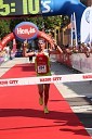 Mario	 Vračič (494), zmagovalec tekaškega maratona na 21km Brezplačna fotografija na facebooku