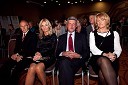 Miro Cerar, olimpionik, Elvira Medved, Krka d.d., predsednica PRSS, Drago Cotar, predsednik uprave Zavarovalnice Maribor in Simona Rodež, Prabit, podpredsednica PRSS 

Brezplačna fotografija na facebooku