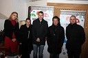 Petra Bauman, EPK, Mojca Marič in Tadevž Ropert, študenta FF Maribor, Mišel Vugrinec, koordinator Centra eksperimentov EKTC Maribor ter dr. Bojan Musil, docent socialne psihologije na FF Maribor