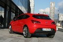 Opel astra GTC 2012