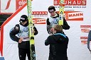 			Simon Ammann, smučarski skakalec (Švica), Martin Koch, smučarski skakalec (Avstrija) in Marko Škriba, direktor znamke Volkswagen pri Porsche Slovenija d.o.o.