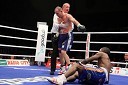 Sodnik, Dejan Zavec, interkontinentalni prvak velterske kategorije po različici WBO in Bethuel Uushona, namibijski boksar