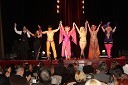 Priklon igralcev v Cabaret New Burlesque