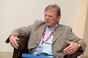 Wolfgang Schmidt, profesor na frankfurstki šoli za finance in management