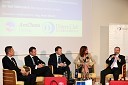 Mag. Peter Ribarič, voditelj okrogle mize, Matjaž Schroll, izvršni direktor pri Templeton Emerging Markets Group, dr. Yuri Sidorovich, predsednik uprave in revizijski partner pri Deloitte, mag. Irena Prijović, generalna sekretarka pri Združenju nadzornikov Slovenije ter Damian Beaven, partner pri White&Case