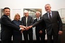 Mag. Anton Balažek, župan Občine Lendava, dr. Orsolya Kovács, umetnostna zgodovinarka Muzeja Zsolnay, László Surján, podpredsednik Evropskega parlamenta, Franc Gerič, direktor Galerije-Muzeja Lendave in dr. Páva Zsolt, župan mesta Pécs