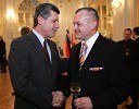 Drago Cotar, predsednik uprave Zavarovalnice Maribor in Franc Kangler, mariborski župan