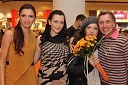 Natalija Glogovšek, vodja nakupovalnega centra Qlandia Novo mesto, ..., voditeljica programa, ..., zmagovalka stilske preobrazbe in Igor Jelen-Iggy, lastnik plesnega centra Igen in organizator modne revije