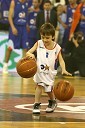 Dragan Pecev, šestletni čudežni deček iz Makedonije