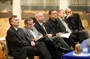 Prof. dr. Danijel Rebolj, rektor Univerze v Mariboru, prof. dr. Radovan Stanislav Pejovnik, rektor Univerze v Ljubljani, prof. dr. Danilo Zavrtanik, rektor Univerze v Novi Gorici, prof. dr. Dušan Lesjak, univerzitetni profesor, prof. dr. Franci Čuš, predsednik Upravnega odbora Društva univerzitetnih profesorjev Maribor in prof. dr. Dragan Marušič, rektor Univerze na Primorskem