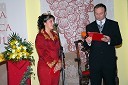 Maja Cigoj, vinska kraljica 2006 in novinar radia Maribor Stane Kocutar
