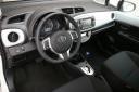 notranjost Toyote Yaris Hybrid 1.5 VVT-i Sol