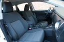 Toyota Auris Hybrid 1.8 VVT-i Sol, notranjost