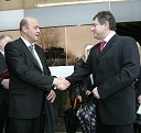 Matjaž Sonc, direktor družbe Aerodrom Maribor d.o.o. in Janez Božič, minister za promet
