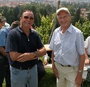 Vodja prireditev na Zavodu za turizem v Mariboru Vasja Samec in mestni viničar Tone Zafošnik