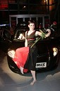 Plesalka na predstavitvi Toyote Auris