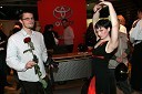 Renato Bratkovič in plesalka na predstavitvi Toyote Auris
