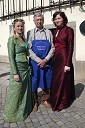 Majda Dreisiebner, Vinska kraljica Maribora, mestni viničar mag. Tone Zafošnik in Maja Benčina, Vinska kraljica Slovenije