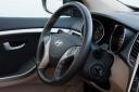 Hyundai i30 1.6 CRDi iLike 3-vrata, volan je med upravljanjem mehak