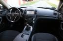 Opel Insignia Country Tourer 2.0 CDTI (120 kW) 4x4, velik LCD zaslon je nadomestil številne gumbe