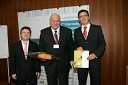 John Dalton, direktor LSPR Velika Britanija, Ante Gavranovič, Hrvaška in Božidar Novak, direktor komunikacijske skupine SPEM
