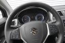 Suzuki SX4 S-Cross 1.6 CVT All Grip 4WD Elegance, veliko lahko voznik opravi že na volanu