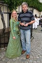 Majda Dreisiebner, mariborska vinska kraljica in Andrej Verlič, mariborski podžupan