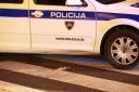 Trčila Twingo in policijsko vozilo