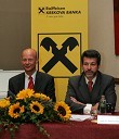 Zoran Nemec, predsednik uprave Raiffeisen Krekove banke in dr. Mathias Bauer, predsednik uprave družbe Raiffeisen Kapitalanlage-Gesellschaft (KAG)