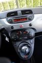 Fiat 500C 1.2 8V Sport, enovrstični radijski display ni moteč