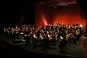 Simfonični orkester SNG Maribor z dirigentko Karen Kamenšek