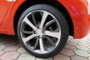 Peugeot 208 Allure 1.2 PureTech 110 Stop&Start, 17 palčna lita platišča