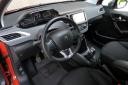 Peugeot 208 Allure 1.2 PureTech 110 Stop&Start, prijetna notranjost