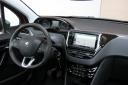 Peugeot 208 Allure 1.2 PureTech 110 Stop&Start, osrednji zaslon je v optimalnem vidnem polju