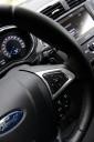 Ford Mondeo Karavan 2.0 TDCi Powershift Titanium, za volanom so krilca za manualno prestavljanje menjalnika
