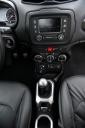 Jeep Renegade 2.0 Multijet 16v 140 AWD Limited, ozka sredinska konzola