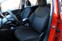 Peugeot 208 Allure 1.6 BlueHDi 100 Stop&Start, voznika sedež praktično objame