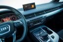 Audi Q7 3.0 TDI Quattro S Line, sredinski zaslon se potopi v kokpit
