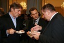 Vasko Simoniti, minister za kulturo, Danilo Rošker, direktor SNG Maribor in Jožef Jerovšek, poslanec SDS