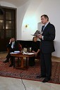 Mario Galunič, voditelj, Benka Pulko, svetovna popotnica in dr. Danilo Türk, predsednik Republike Slovenije